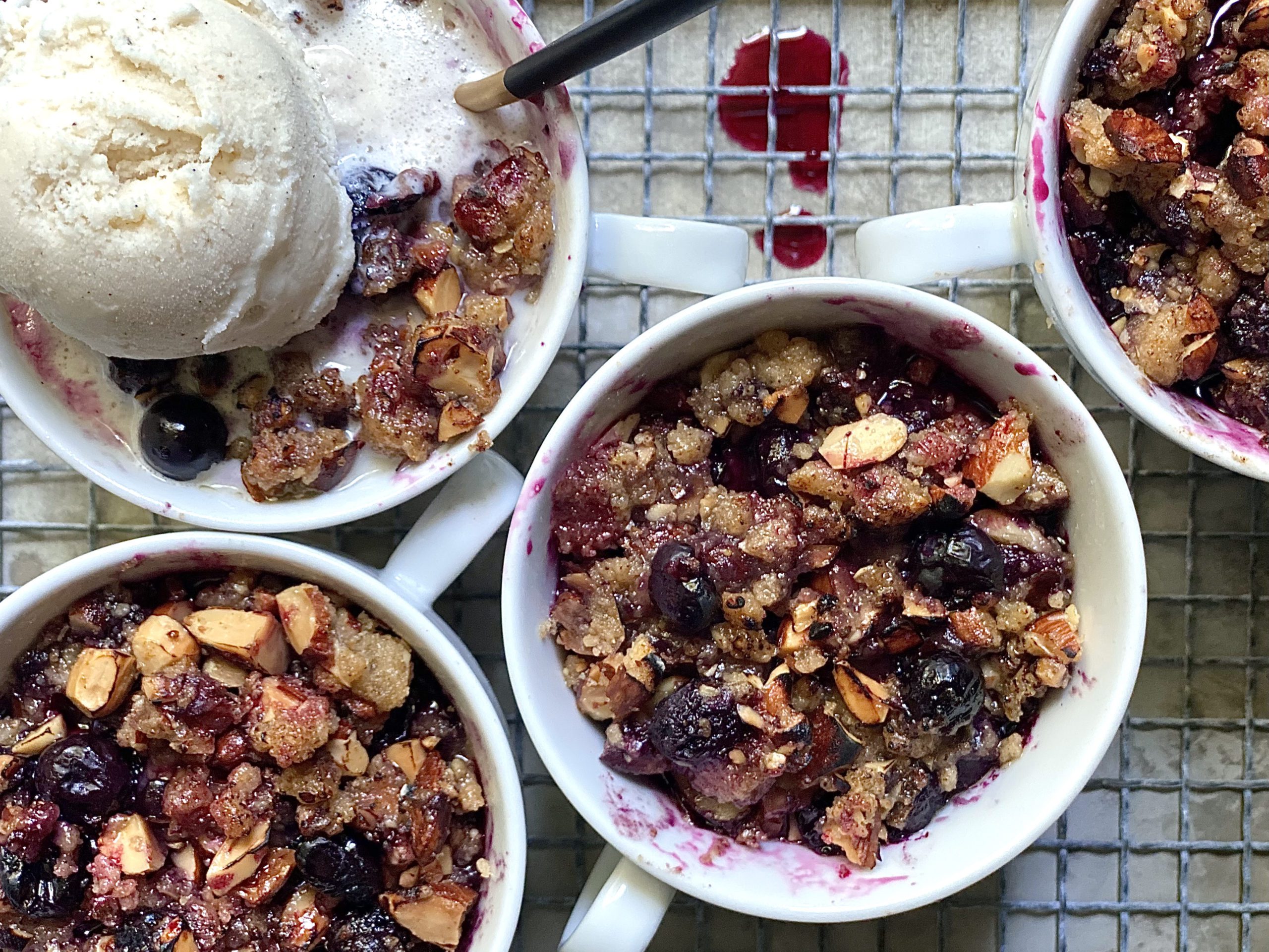 Berry Crisps with Streusel